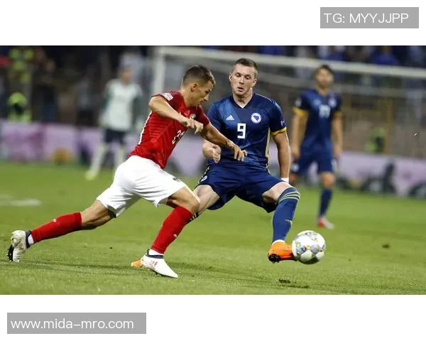 乌克兰与土耳其足球队激战正酣谁将赢得这场精彩对决 乌克兰与土耳其足球队激战正酣谁将赢得这场精彩对决