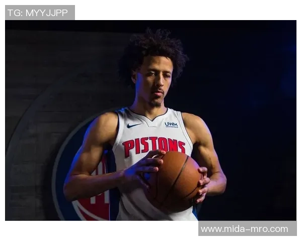 凯德坎宁安的崛起之路:从新秀到NBA明星的蜕变与挑战 凯德坎宁安的崛起之路:从新秀到NBA明星的蜕变与挑战